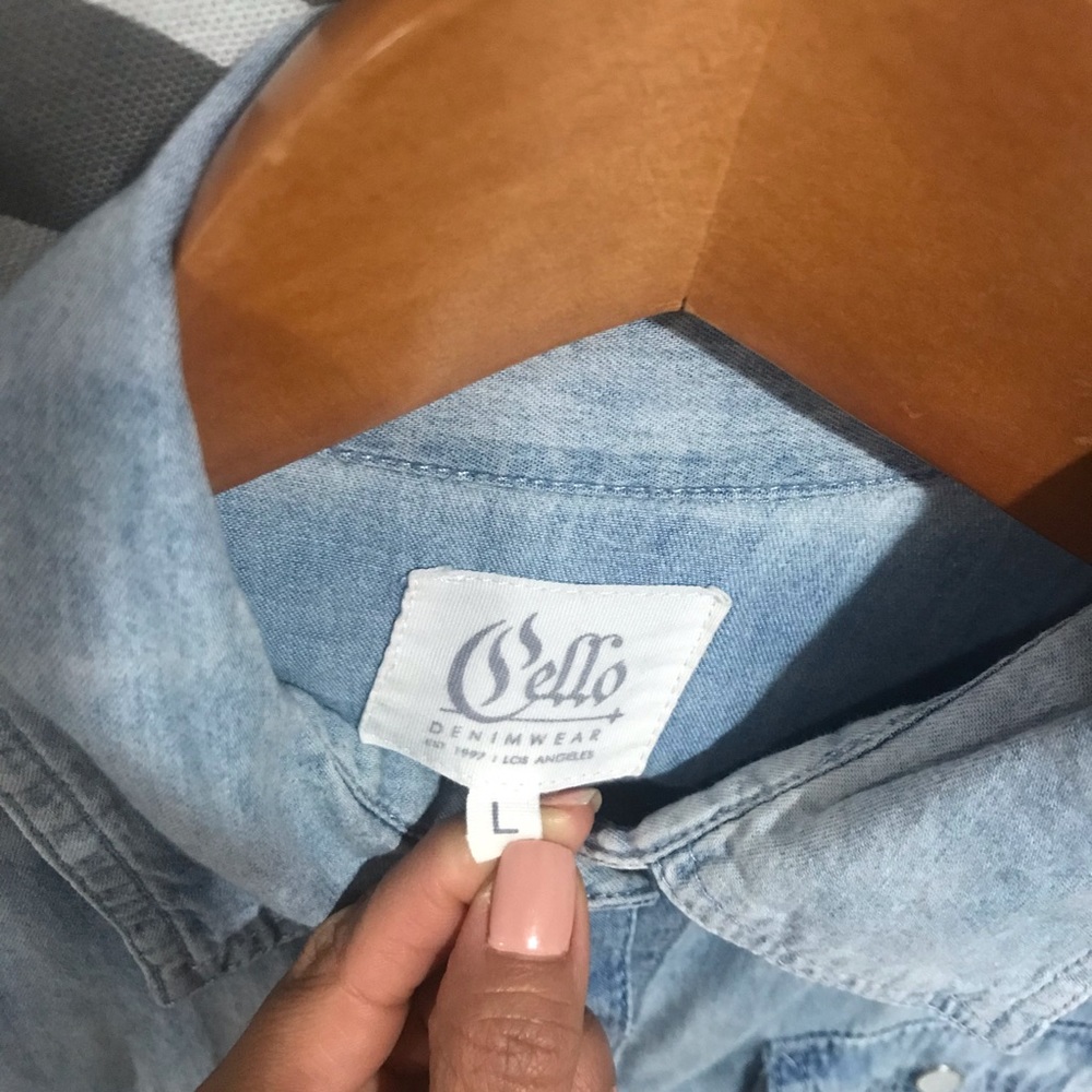 Tie front button up Denim shirt Long sleeves top (M/L) - Picture 5 of 8